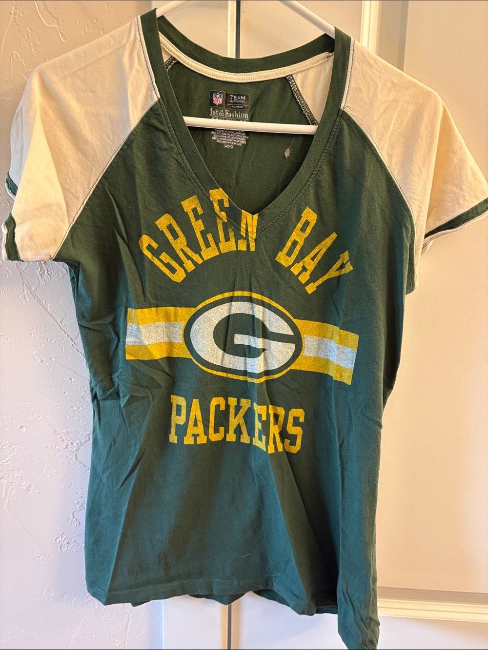 Green Bay Packers V-Neck Team Tee - Green & White